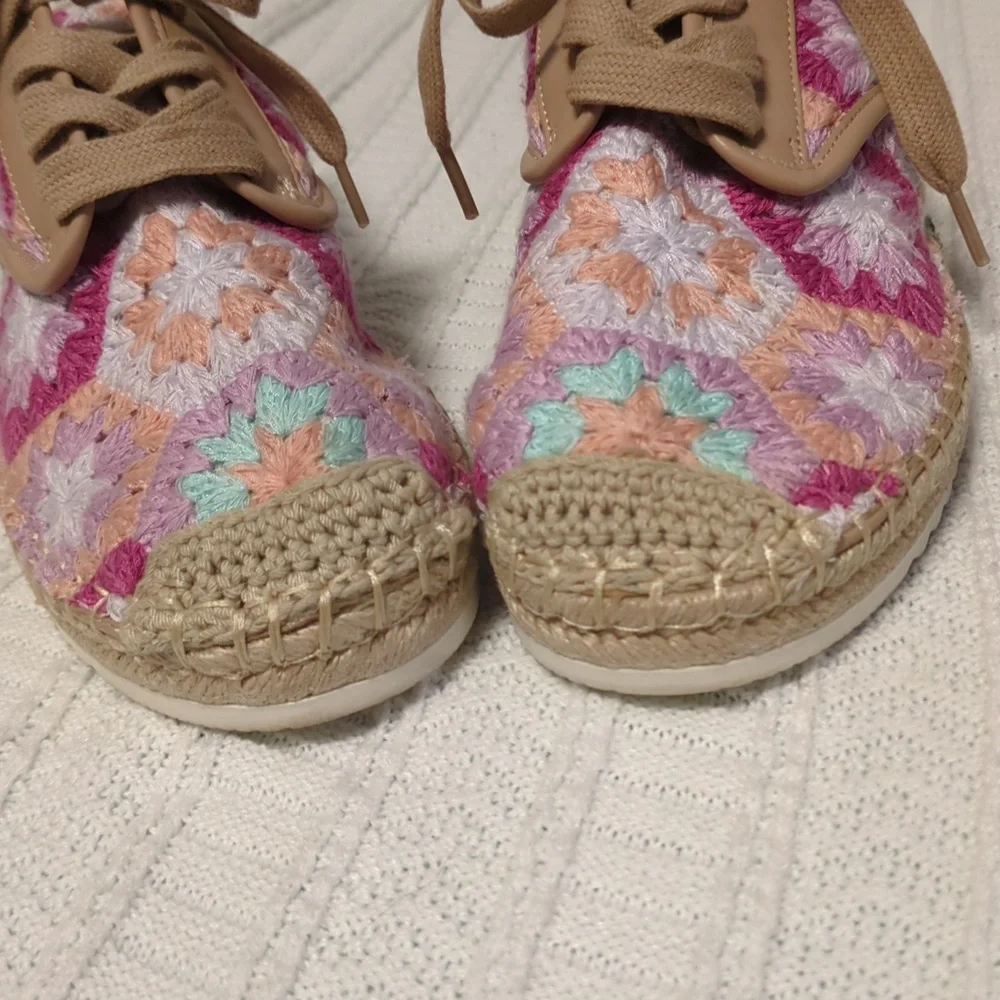 NWOT Copper Key Sandbar Crochet Espadrilles Floral Patterned Lace-Up Hippie